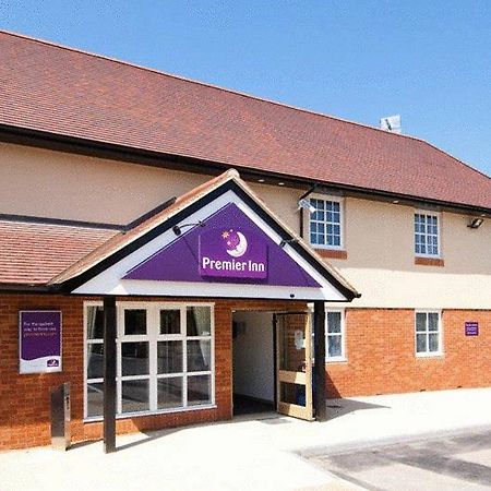 Premier Inn London Ройслип Екстериор снимка