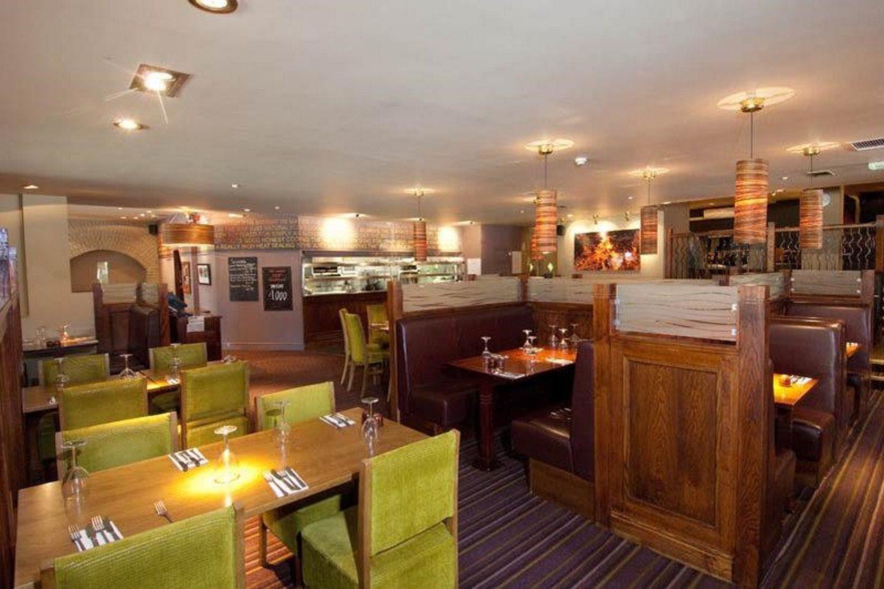 Premier Inn London Ройслип Екстериор снимка